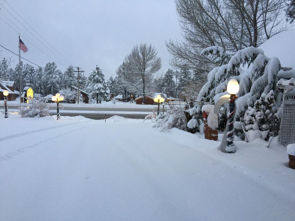 Mountain Haven Inn ไพน์ท็อป-เลคไซด์ ห้อง รูปภาพ