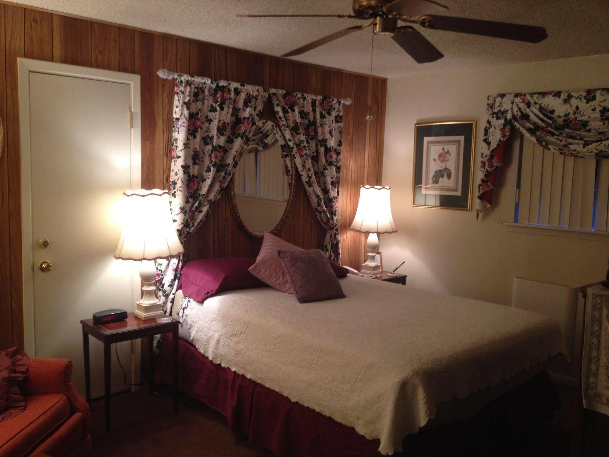 Mountain Haven Inn ไพน์ท็อป-เลคไซด์ ภายนอก รูปภาพ