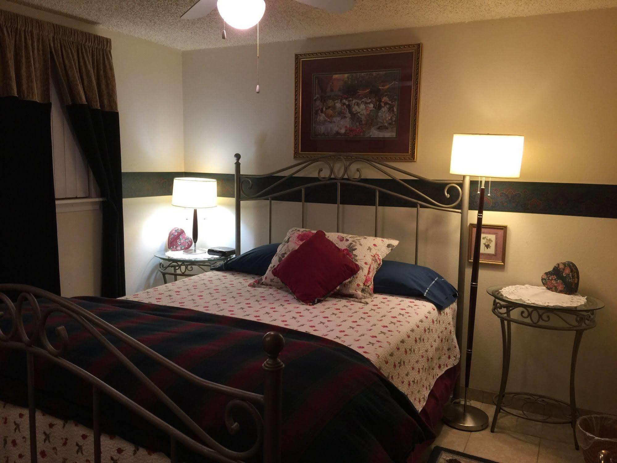 Mountain Haven Inn ไพน์ท็อป-เลคไซด์ ภายนอก รูปภาพ